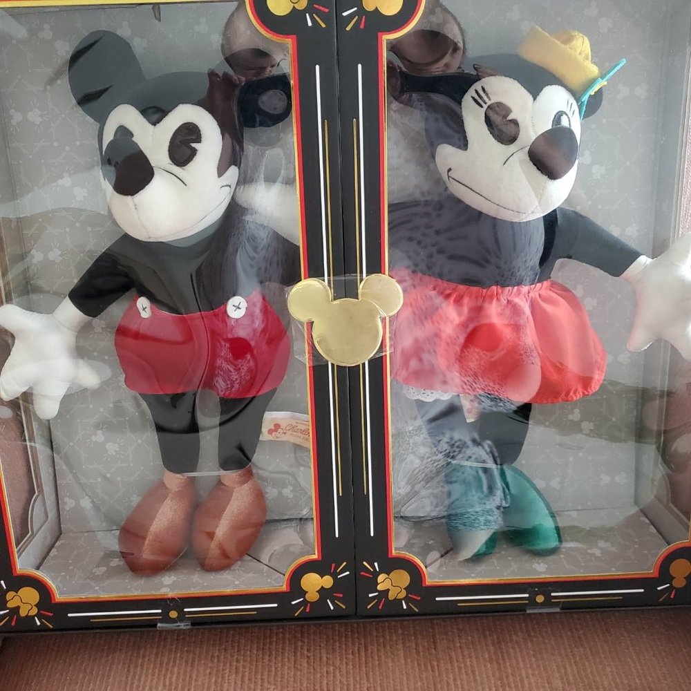 Disney Mickey and Minnie Limited Release